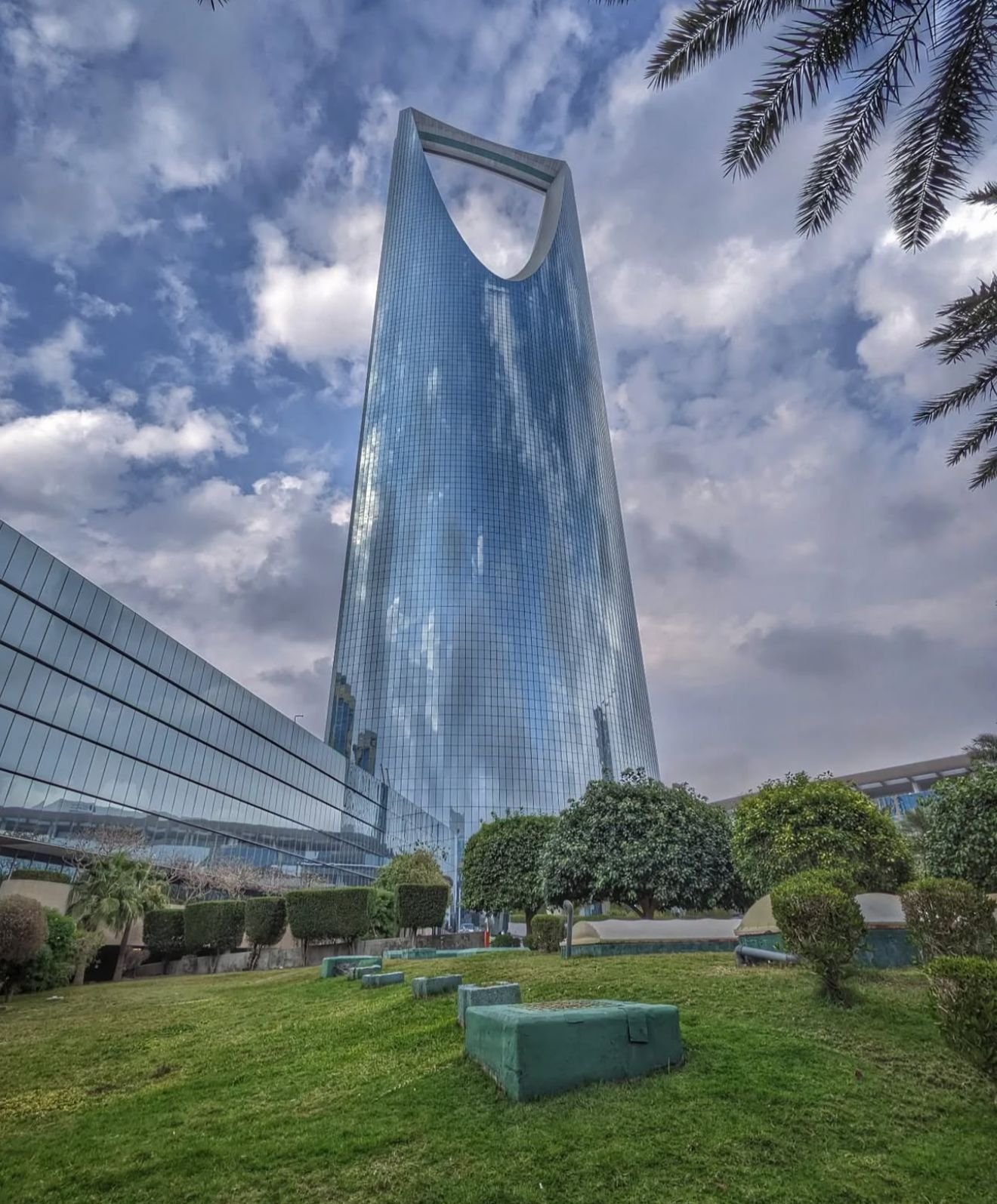 The Kigdom Tower, Riyadh, Saudi Arabia