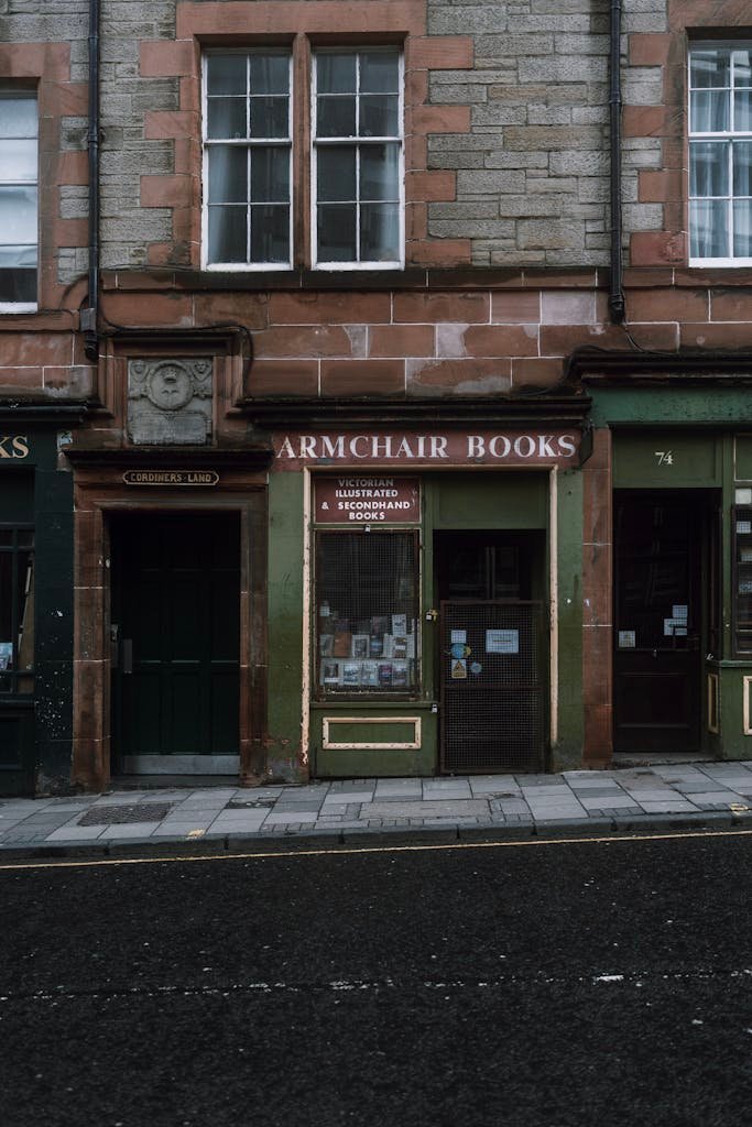 45 Unique Things to Do in Edinburgh: Hidden Spots & Must-See Attractions 8 Charming view of Armchair Books on a street in Edinburgh, Scotland.