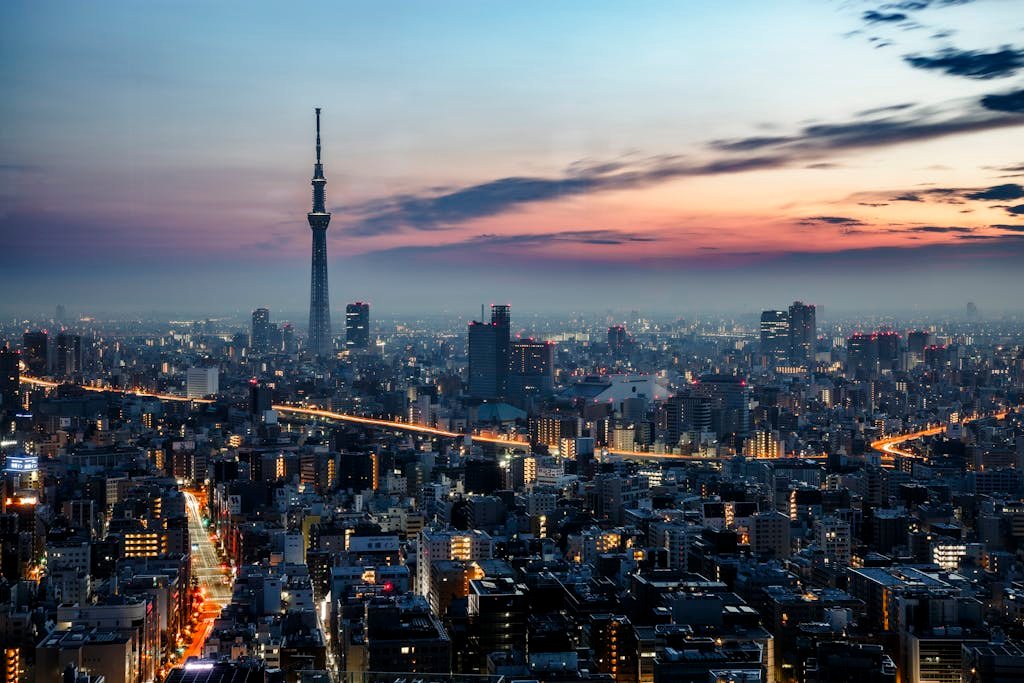 31 Best Things to Do in Tokyo, Japan 7 Stunning view of Tokyo with Skytree at dusk, highlighting the city's vibrant skyline.
