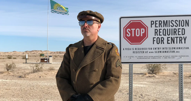 Border crossing instructions for slowjamastan