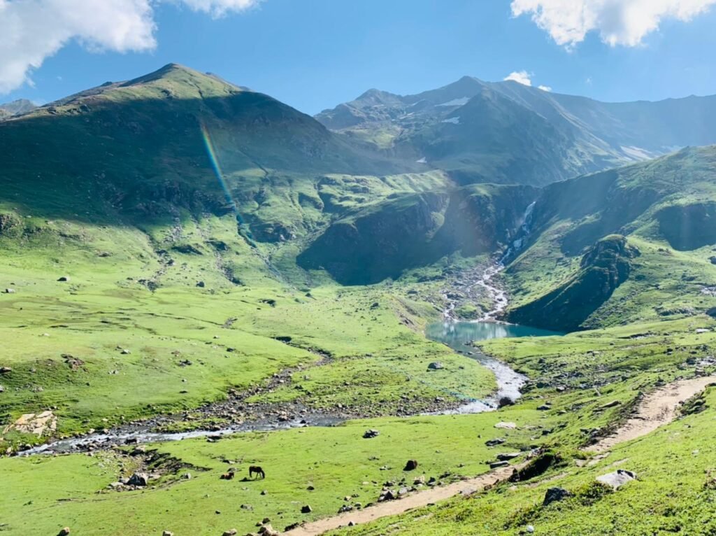 Ratti Gali Lake Trek: Azad Kashmir's magical lake in the Neelum Valley 19 Trekking trail leading to Ratti Gali Lake through green alpine meadows