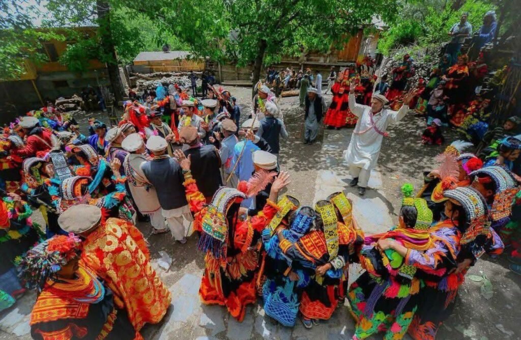 Kalash Valley Travel Guide 2026: Kalash Festivals, Culture & People 4 Kalash Valley in Chitral Pakistan