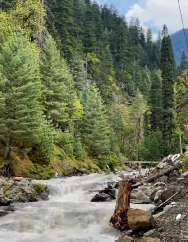 Ratti Gali Lake Trek: Azad Kashmir's magical lake in the Neelum Valley 15 Scenic Neelum River flowing through Upper Neelum Valley